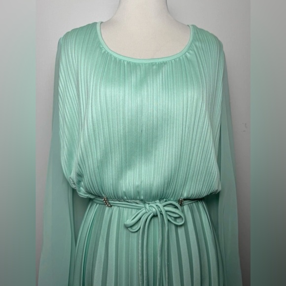 Vintage 1970s Mint Green Pleated Maxi Evening Dress Balloon Sleeve M - Picture 3 of 13